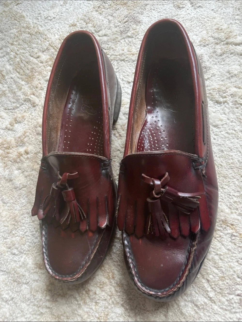 Weejuns Kiltie Tassel Loafers in Oxblood Burgundy Leather Men’s Size 8.5